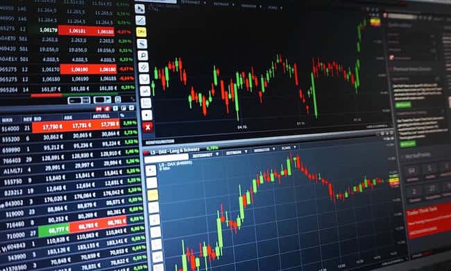 比特币重返95000美元！AI代理与经典加密币吸引市场资金涌入