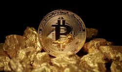 传统避险资产回暖,比特币跌破10.2万美元,投资者观望情绪加剧!