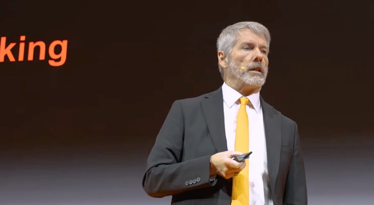 华尔街巨头集体入局!摩根大通、花旗等六大银行开启比特币抵押贷款新时代