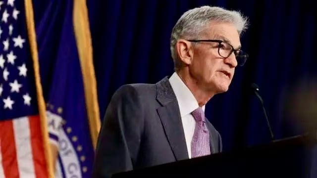 鲍威尔记者会暗藏玄机：四大关键信号曝光 为何市场集体误判鹰派风险？