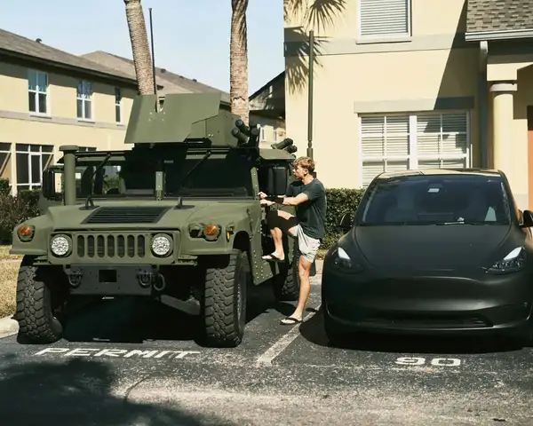 美军航母变身华尔街：官兵疯狂炒币炒股内幕曝光