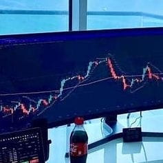 全球豪宅难卖：富商上海豪宅1.2亿腰斩仍无人问津，富人为何转向AI等领域？