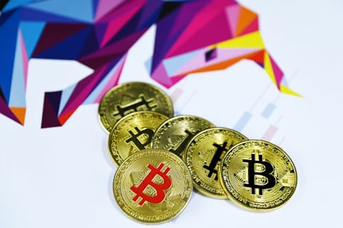 币圈滚仓终极法则：3条铁律告别爆仓，用利润复利实现财富雪球