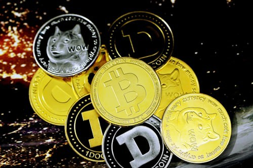 比特币24小时关键预测:118k压力位能否突破,山寨币狂涨全攻略