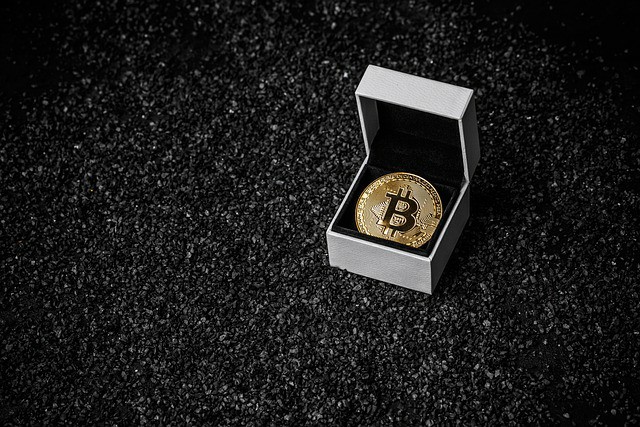 日本央行加息与缩表政策的影响分析